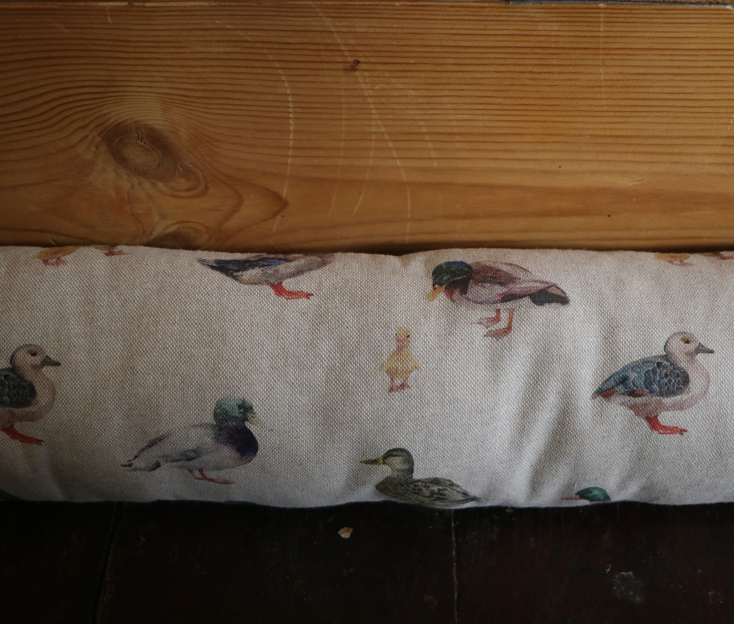 Country Style Draught Excluder – Add Warmth and Rustic Charm to Your Home