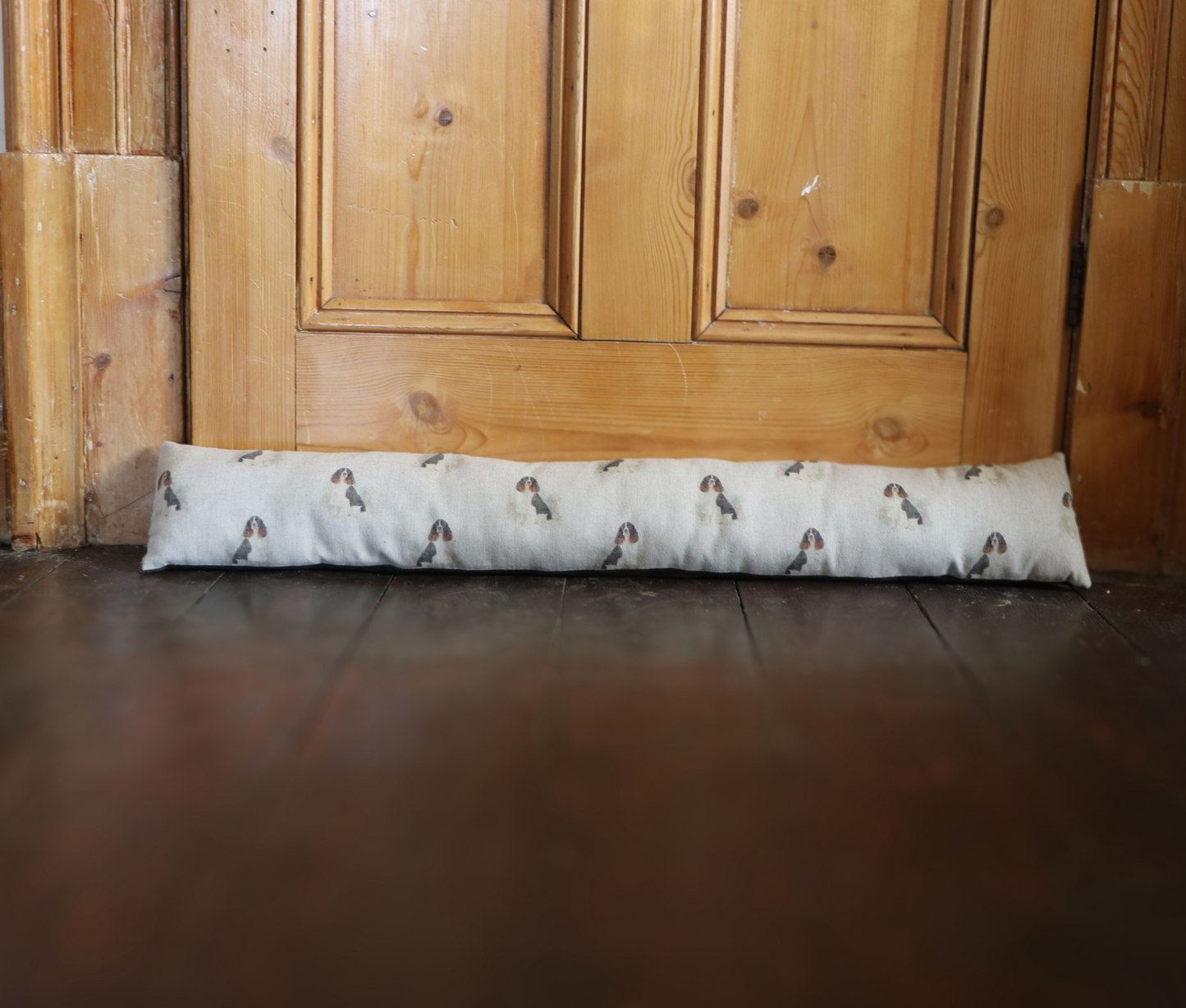 Country Style Draught Excluder – Add Warmth and Rustic Charm to Your Home