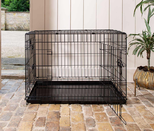Heavy Duty Deluxe Dog Crate in Black