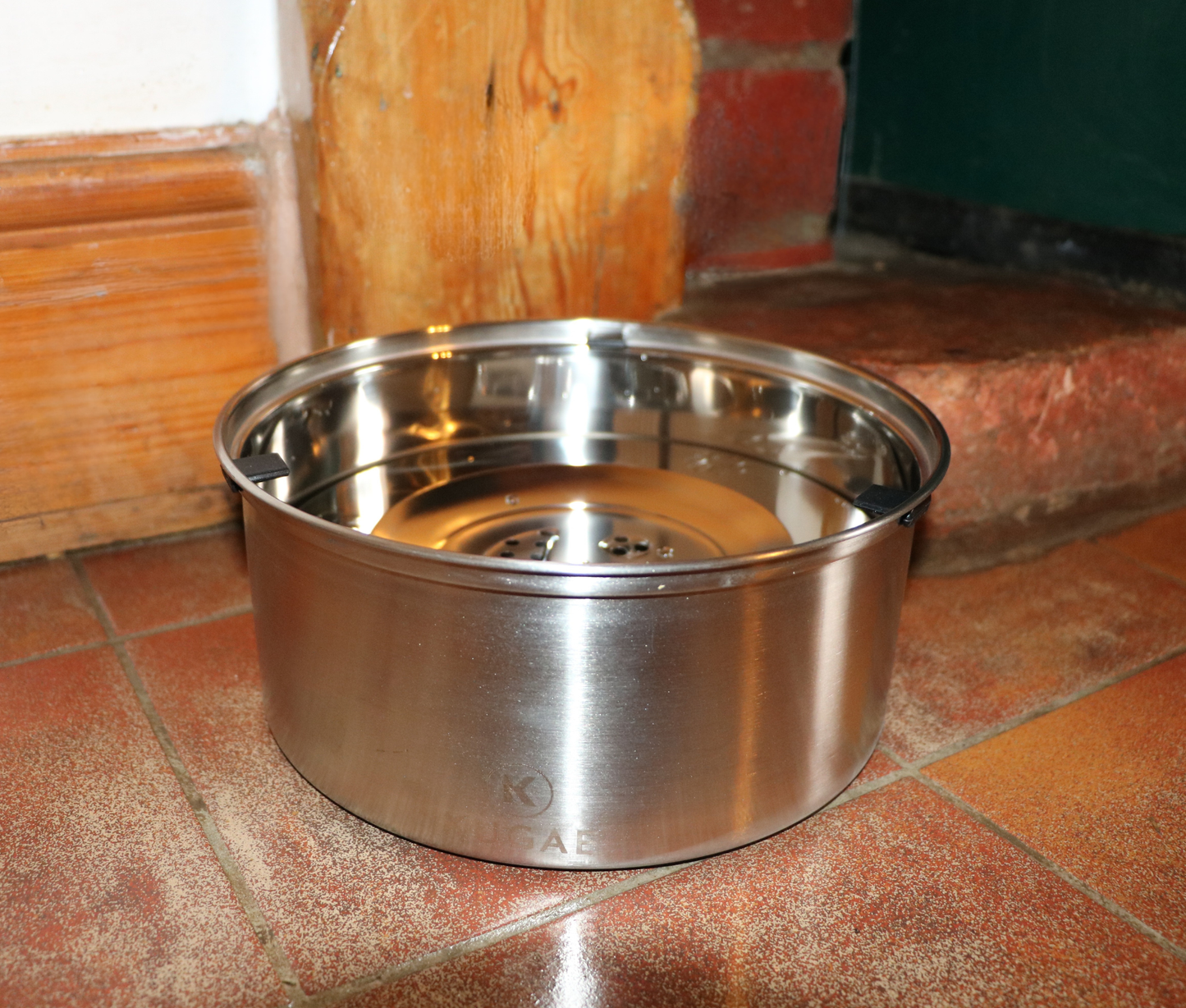Kugae None Spill Water Bowl