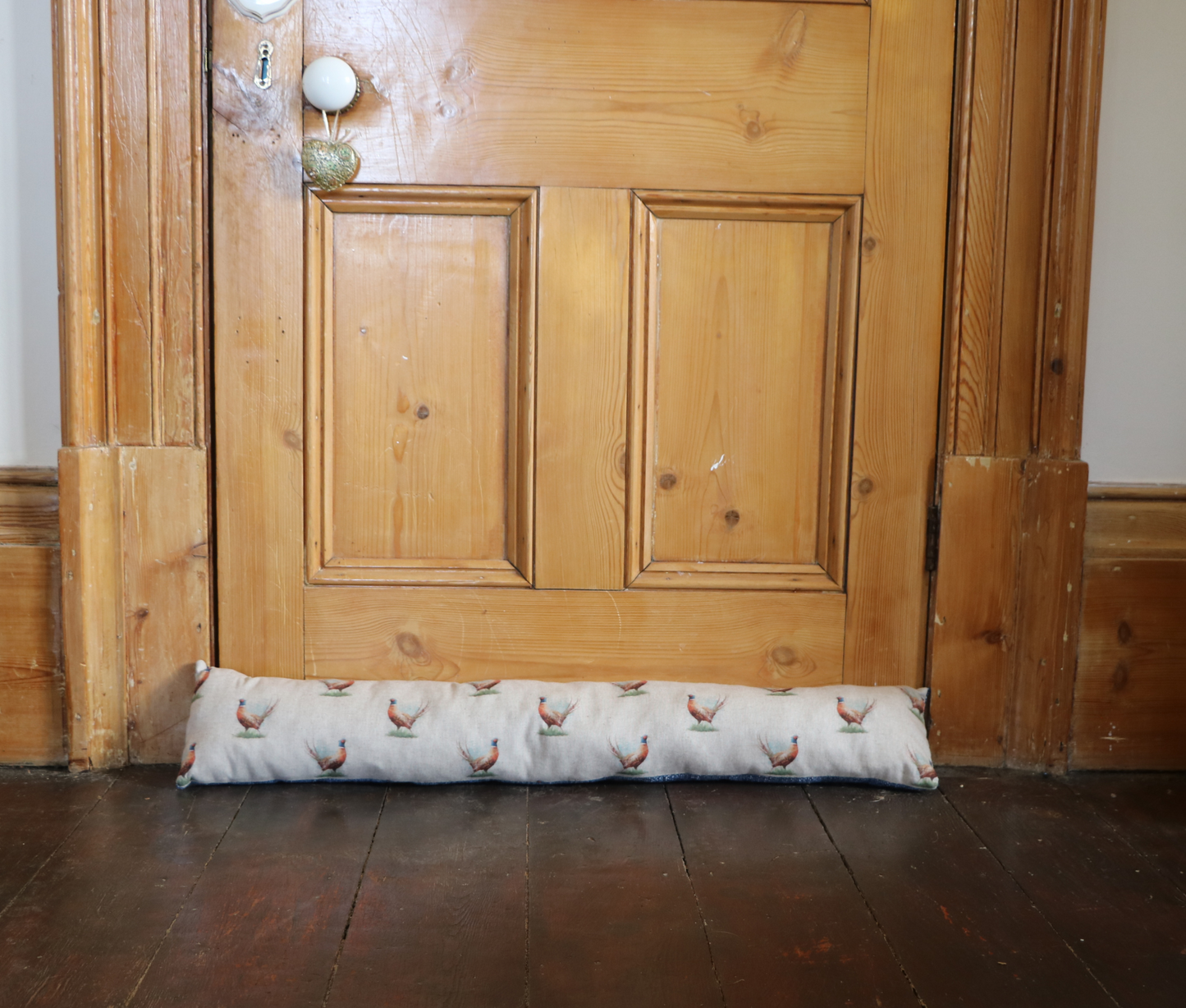 Country Style Draught Excluder – Add Warmth and Rustic Charm to Your Home