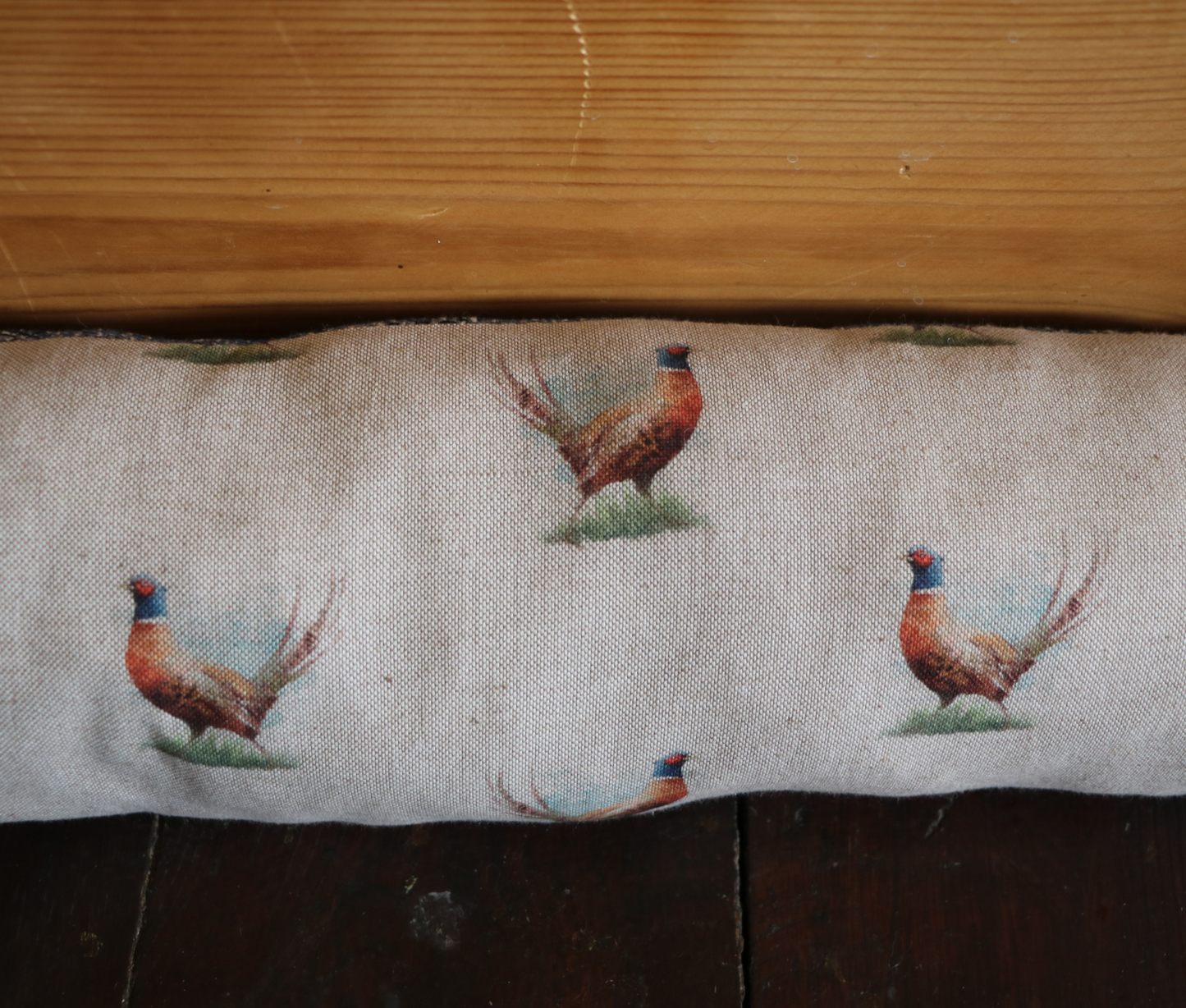 Country Style Draught Excluder – Add Warmth and Rustic Charm to Your Home