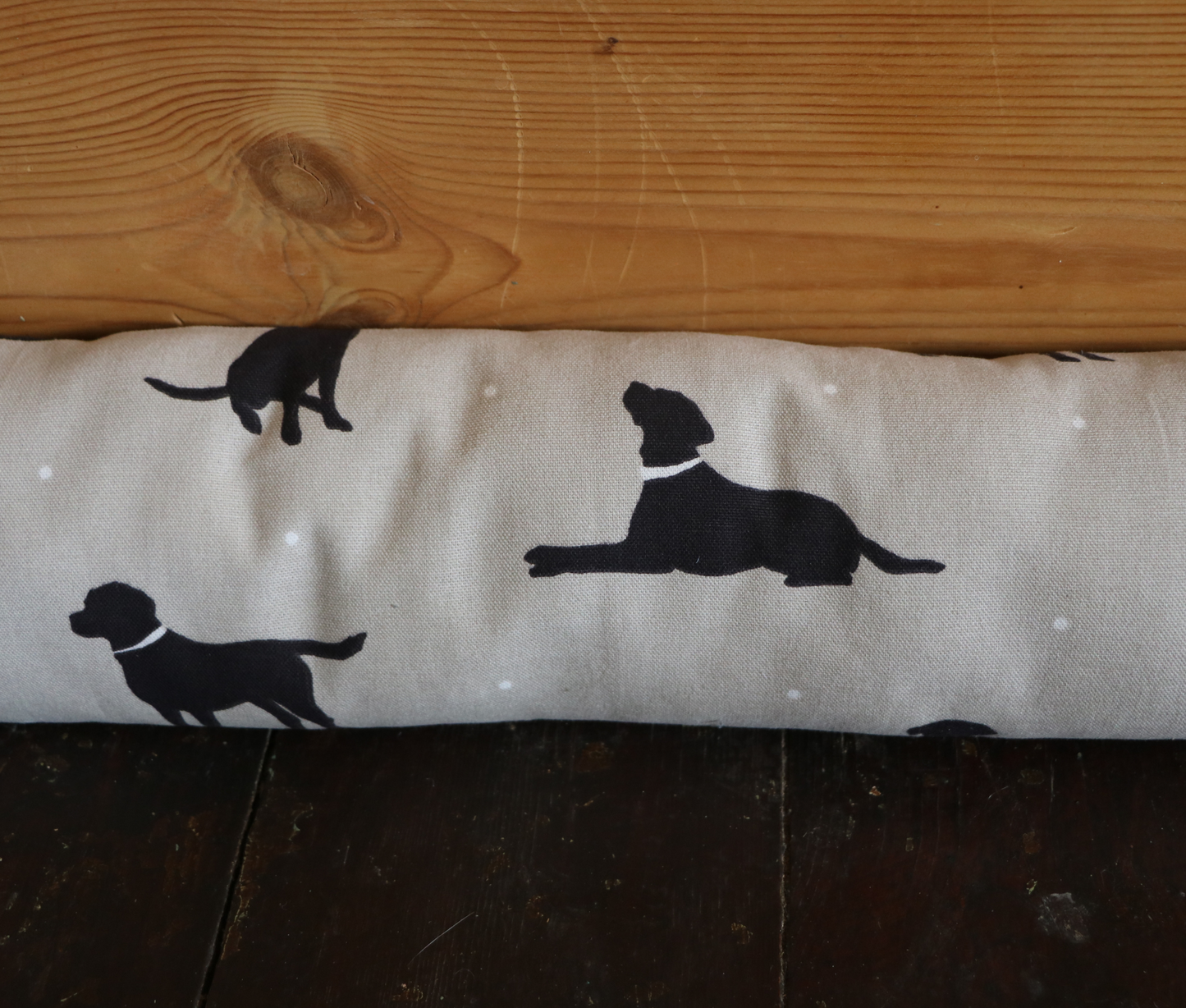 Country Style Draught Excluder – Add Warmth and Rustic Charm to Your Home